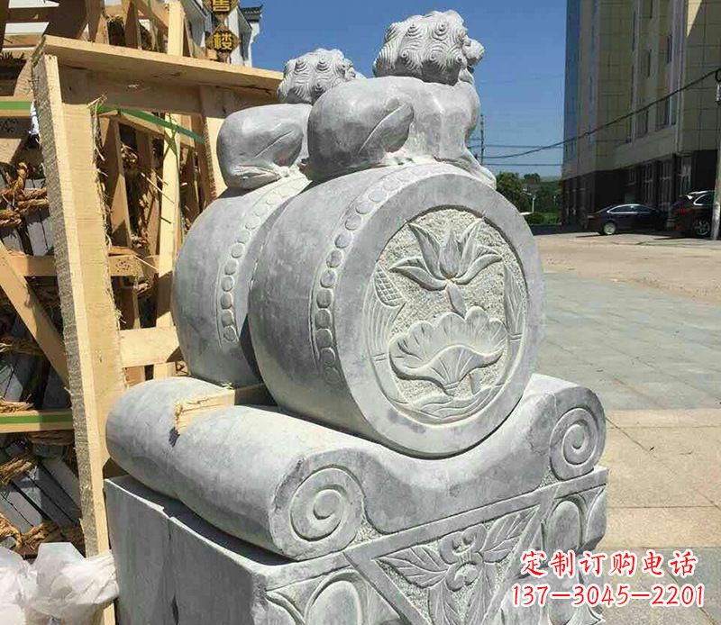 南阳中领雕塑:仿古石门墩石雕艺术品
