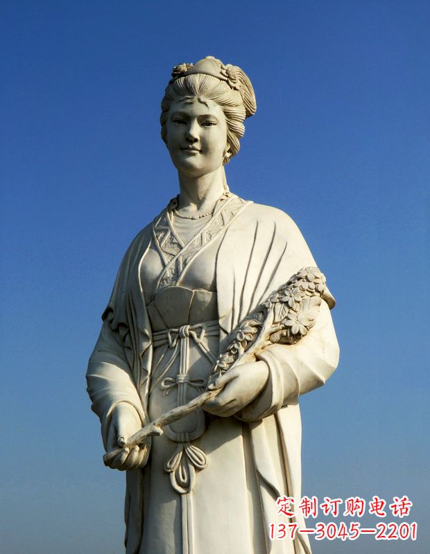 南阳领雕塑:精致雕刻,体现经典美女雕像