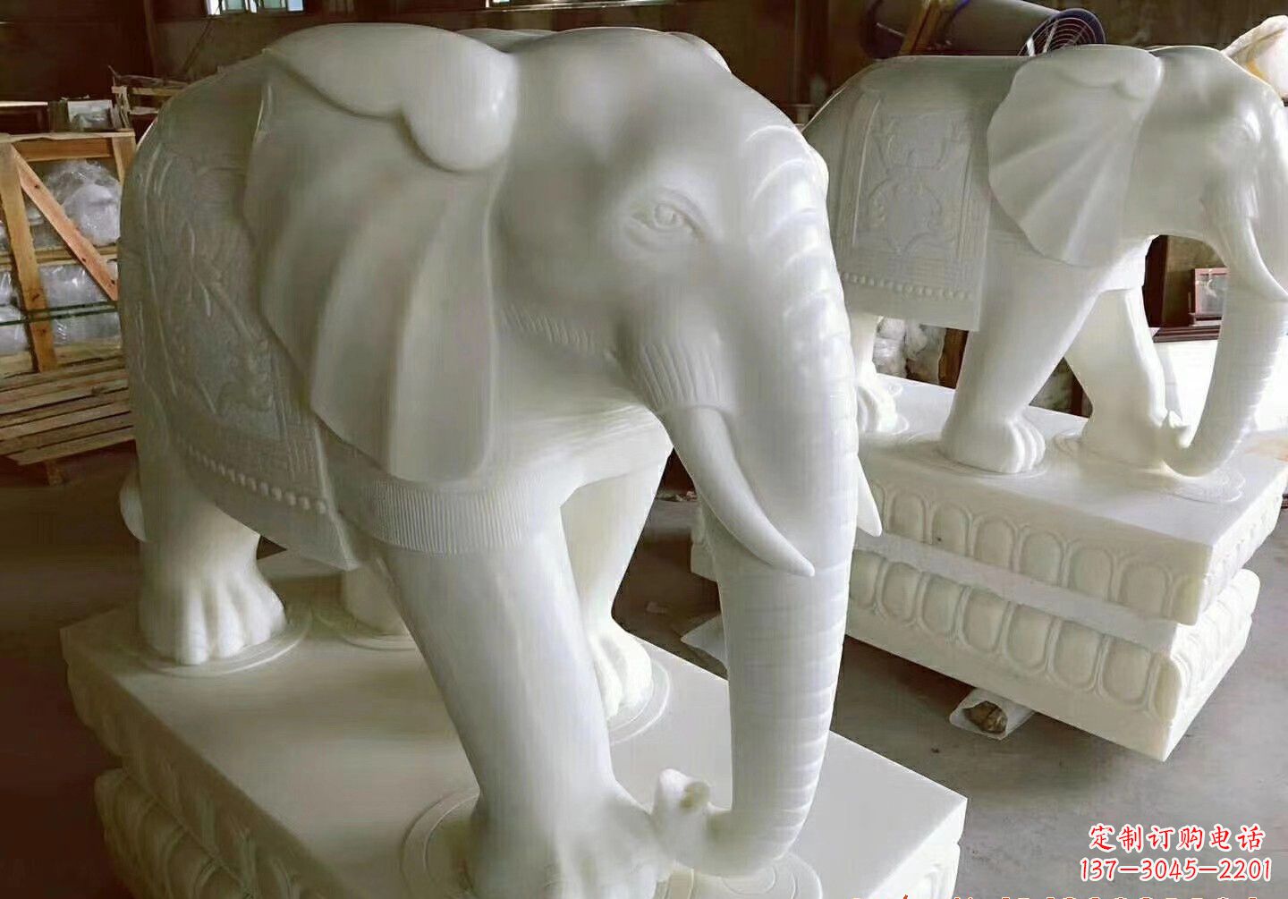 南阳石雕大象雕塑,展现大象优雅的身姿