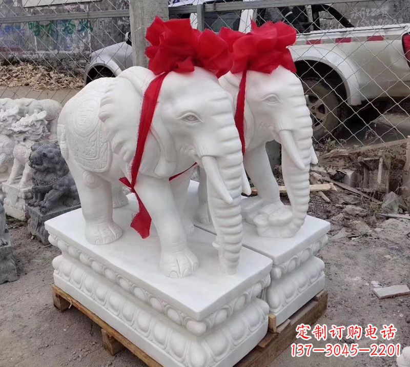 南阳元宝驾驭的大象雕塑艺术