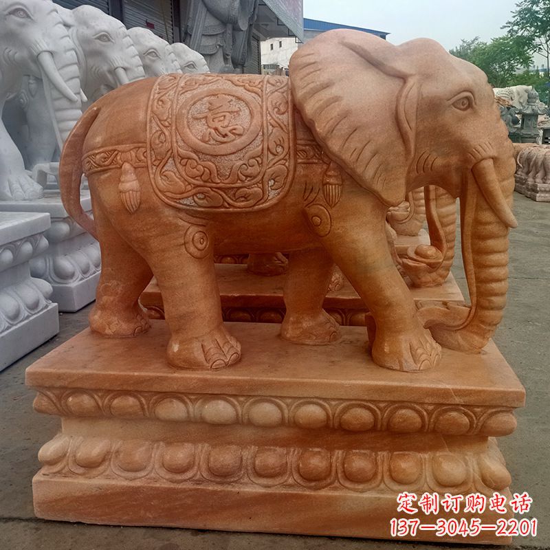 南阳大象雕塑,深邃而神秘