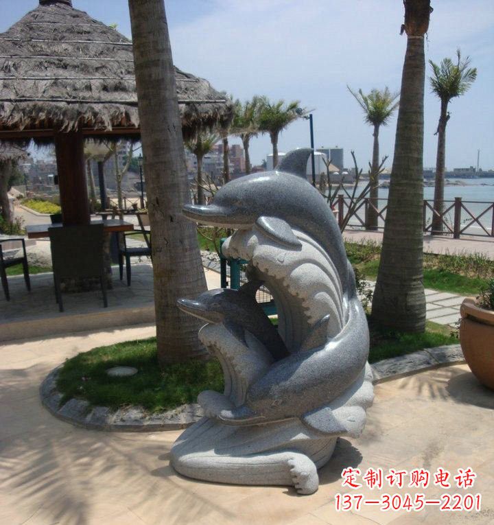 南阳海豚雕塑,让海洋之声带给你温暖