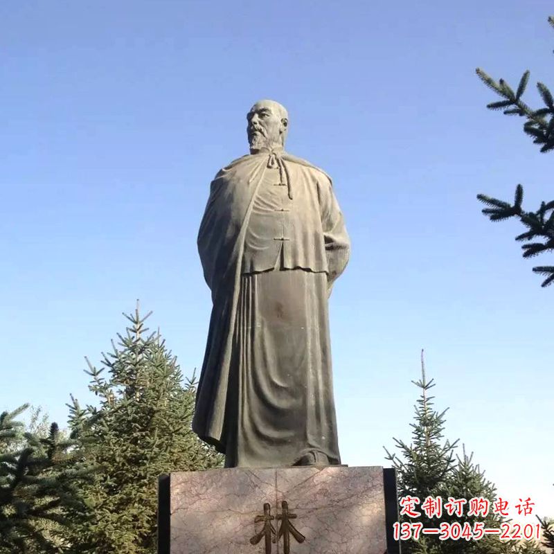 南阳令人敬畏的林则徐雕像