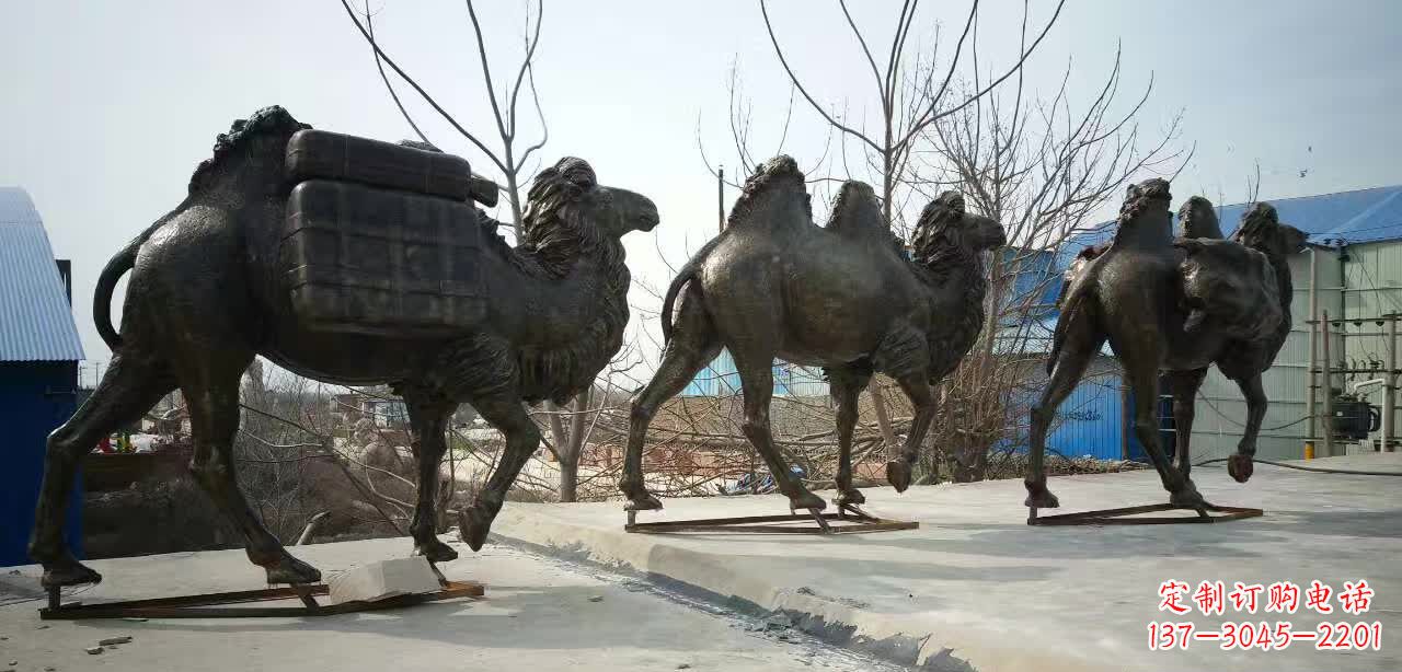 南阳丝绸之路铜骆驼雕塑