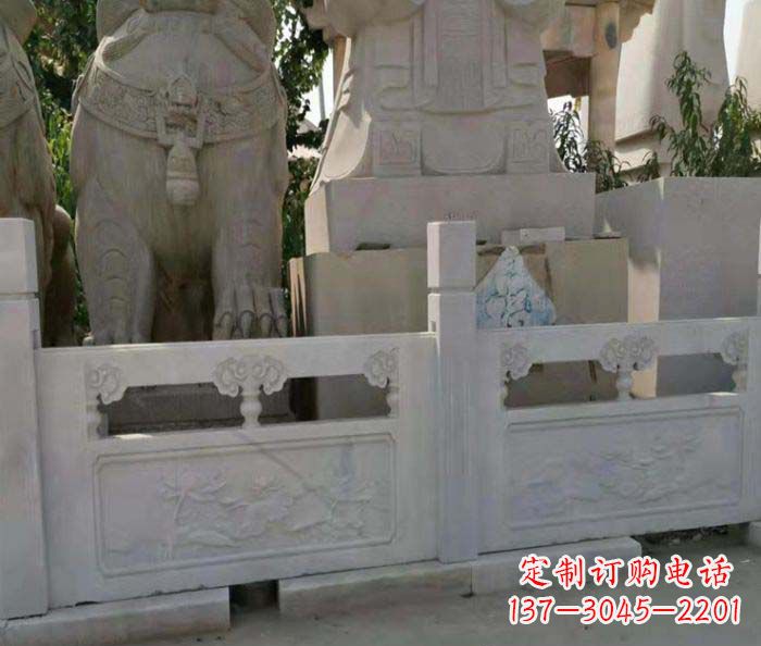南阳寺庙景观汉白玉石浮雕栏板