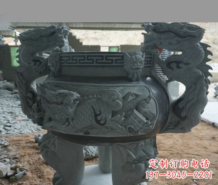 南阳寺庙景观青石龙头香炉石雕