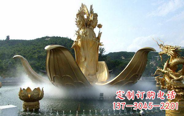 南阳寺庙三面观音雕像
