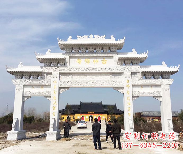 南阳寺庙三门五楼石牌坊石雕_2