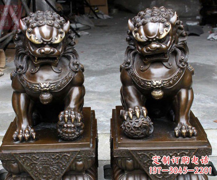 南阳天安门铜狮子