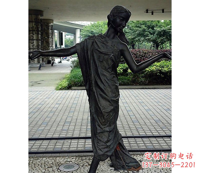 南阳跳舞的女孩街边景观铜雕