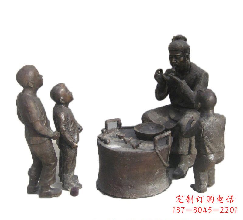 南阳铜雕吹糖人的古代人物