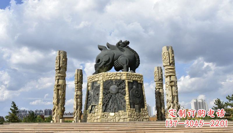 南阳铜雕大型骆驼广场动物雕塑