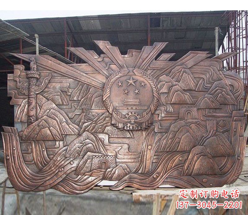 南阳铜雕广场军人壁画雕塑摆件