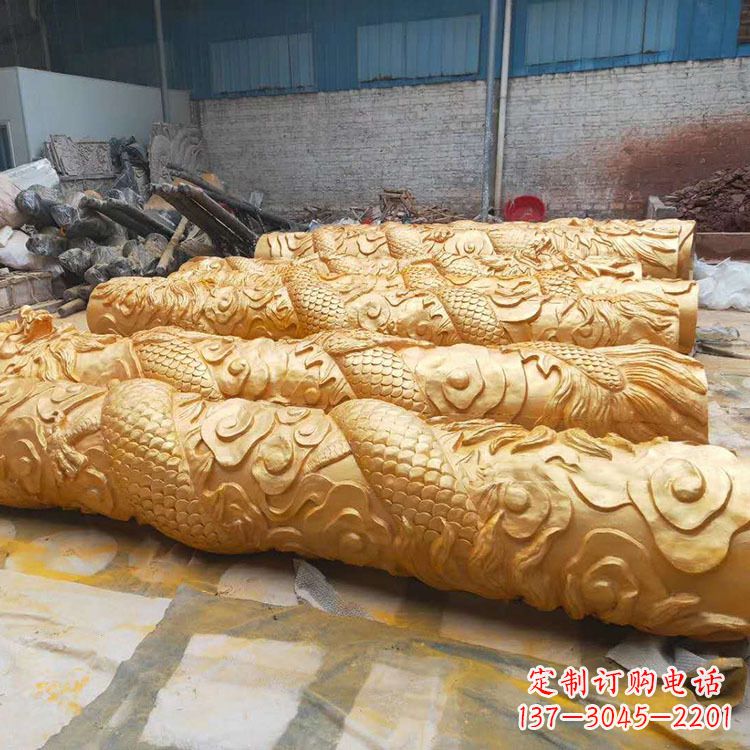 南阳铜雕广场龙柱