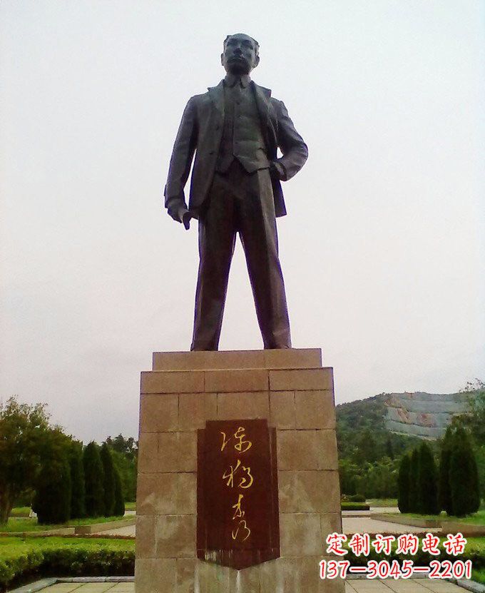 南阳铜雕近代名人陈独秀