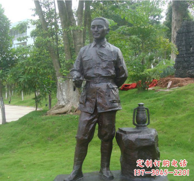 南阳铜雕青年时期邓小平