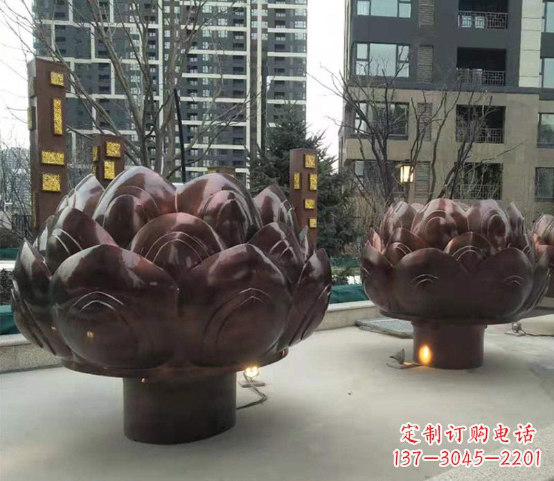 南阳铜雕小区景观荷花