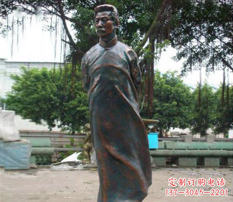 南阳铜雕校园鲁迅人物雕像摆件