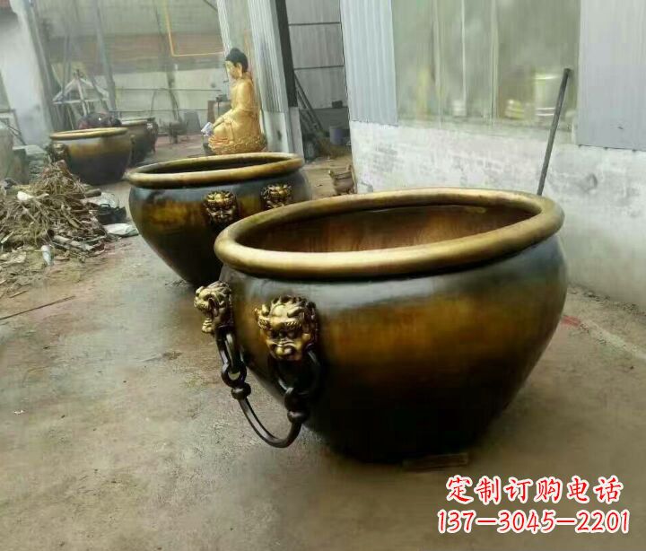 南阳铜雕圆形荷花水缸雕塑 (2)