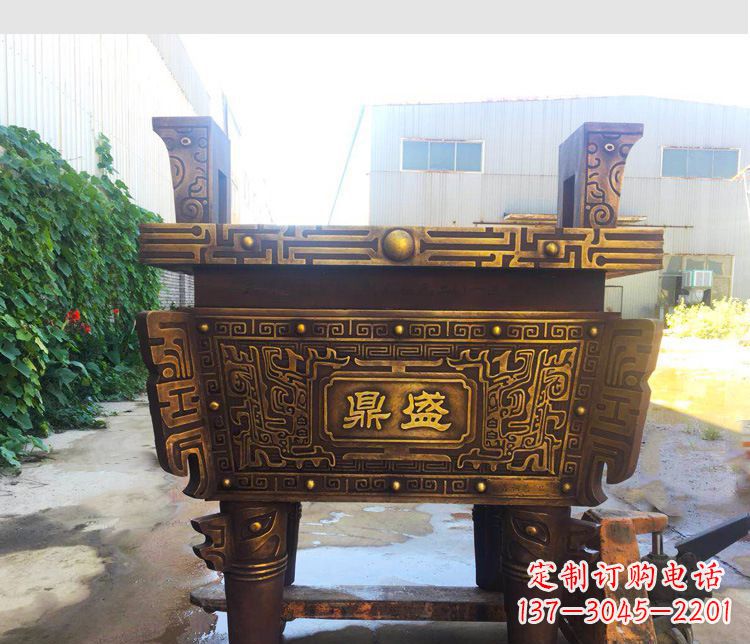 南阳铜雕招财鼎盛香炉