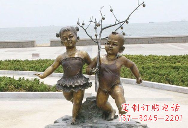 南阳玩耍的儿童铜雕