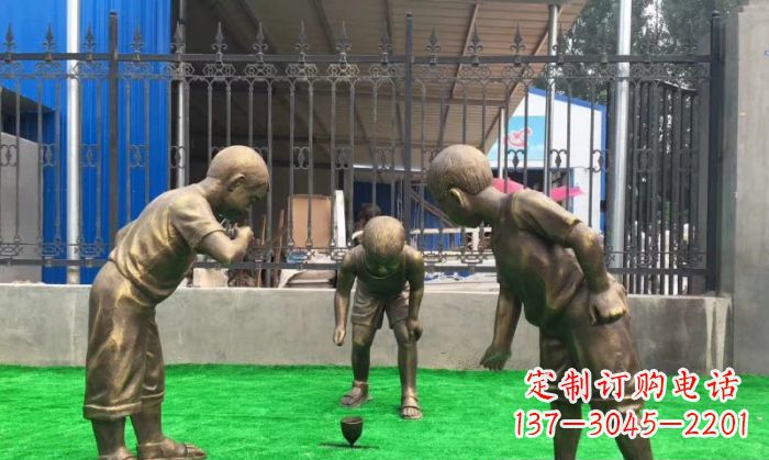 南阳玩陀螺儿童铜雕
