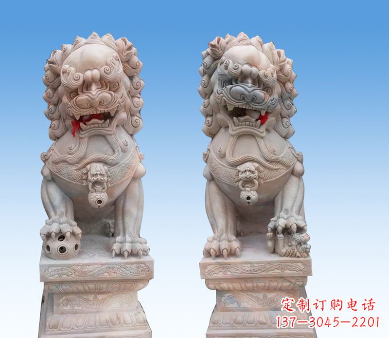 南阳晚霞红踩球狮子石雕