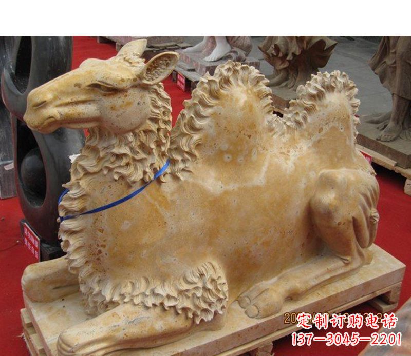 南阳晚霞红动物骆驼石雕