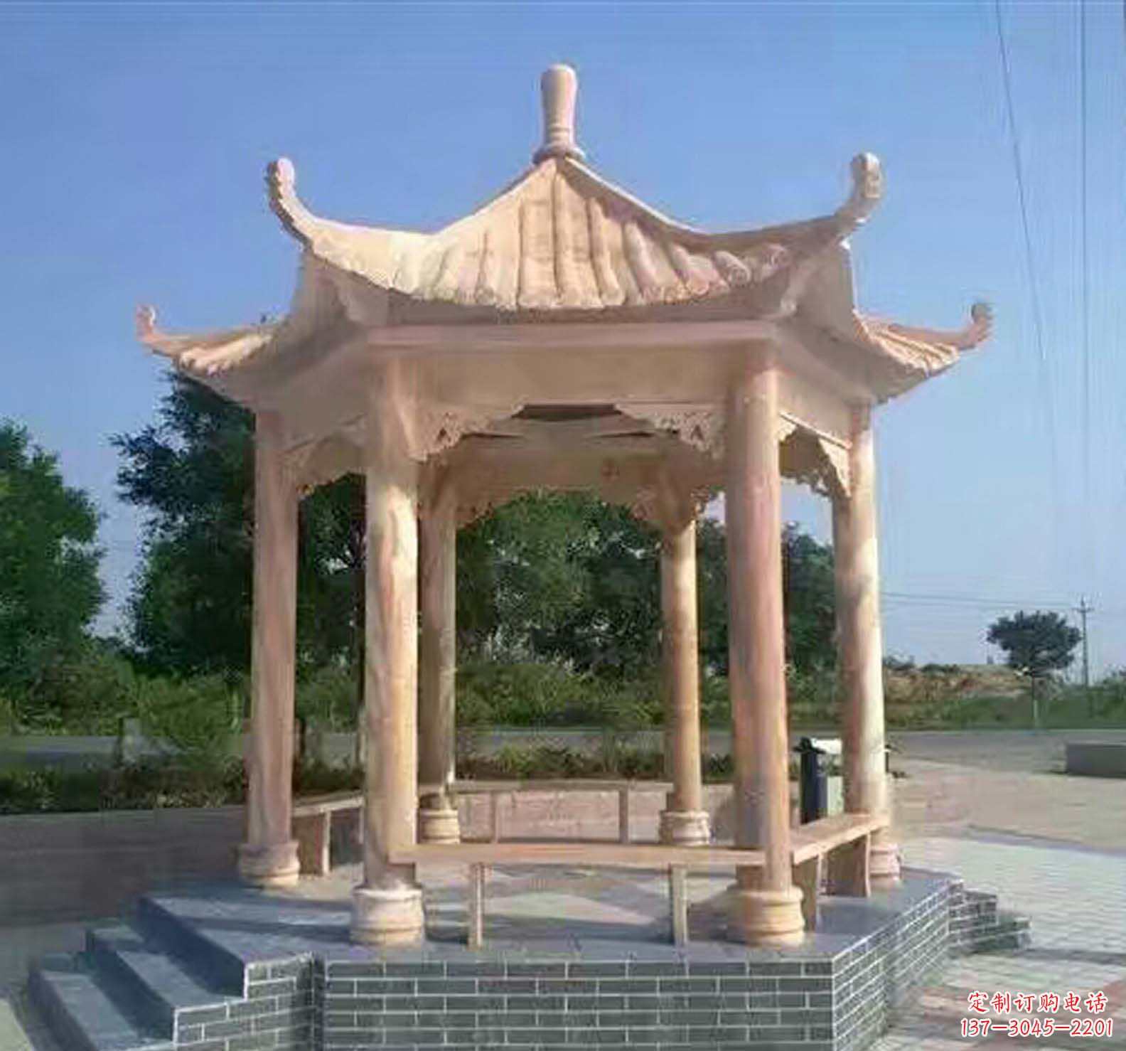 南阳晚霞红公园景观凉亭