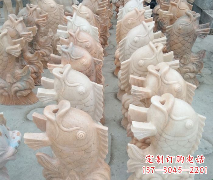 南阳晚霞红喷水鲤鱼公园石雕 (2)