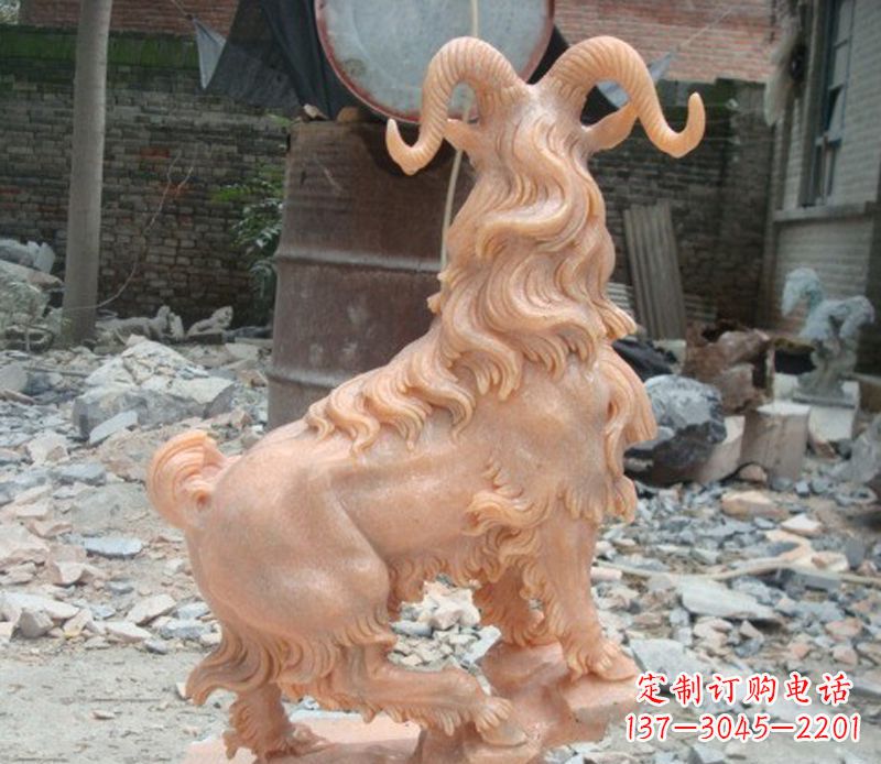 南阳晚霞红山羊石雕