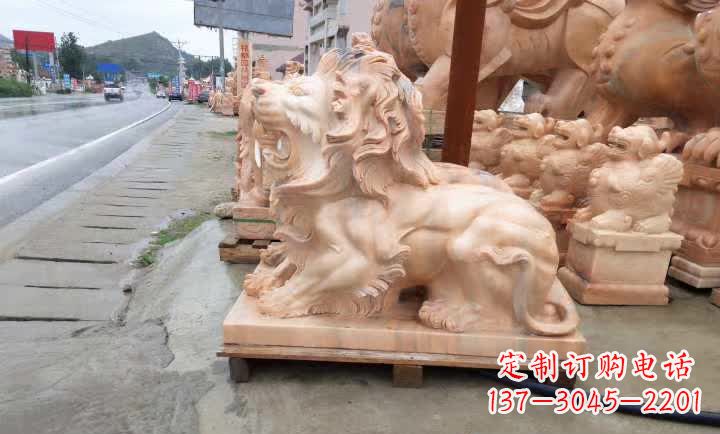 南阳晚霞红狮子雕塑