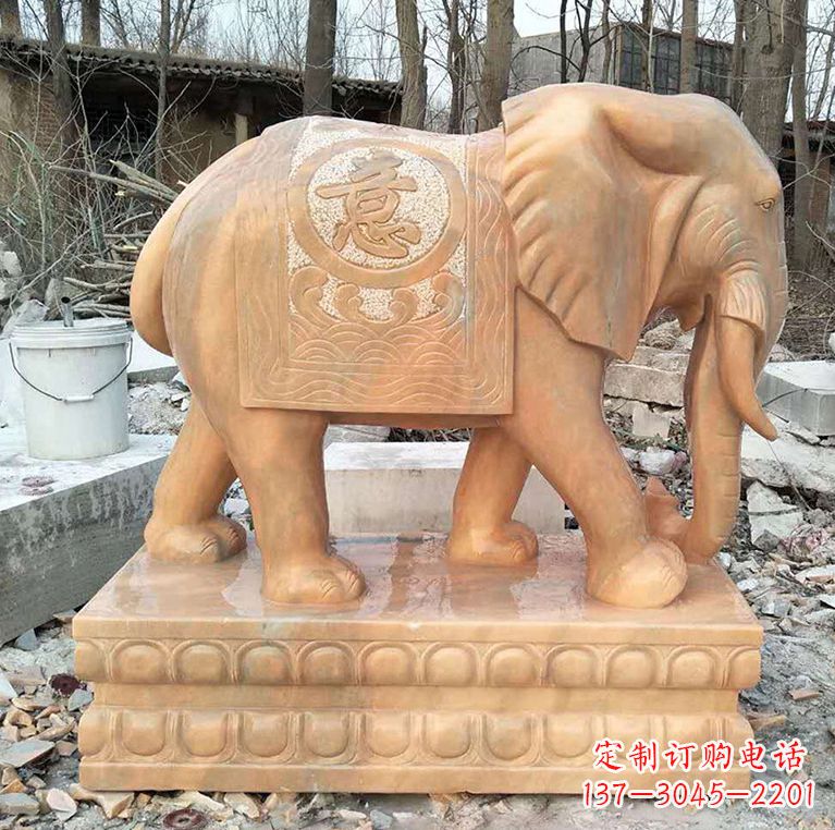 南阳晚霞红石材大象雕塑