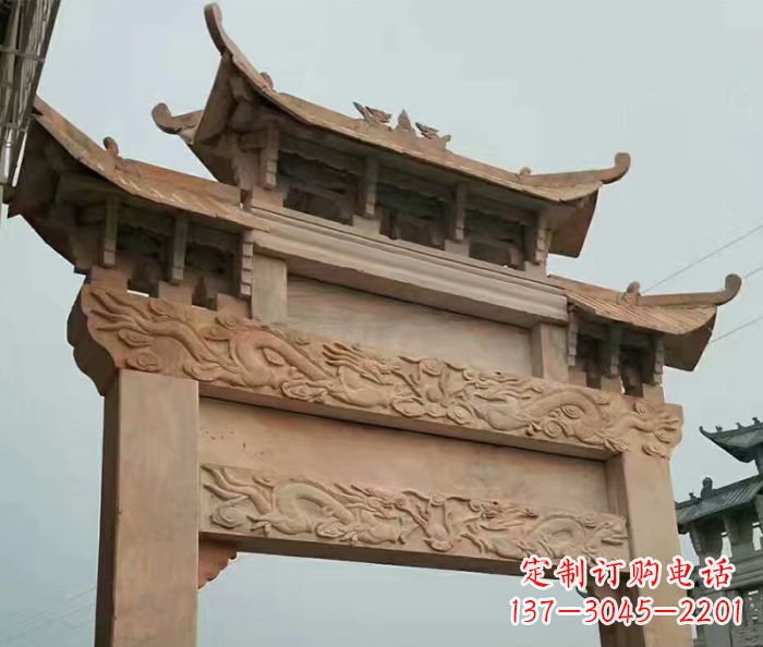 南阳晚霞红石雕单门牌坊