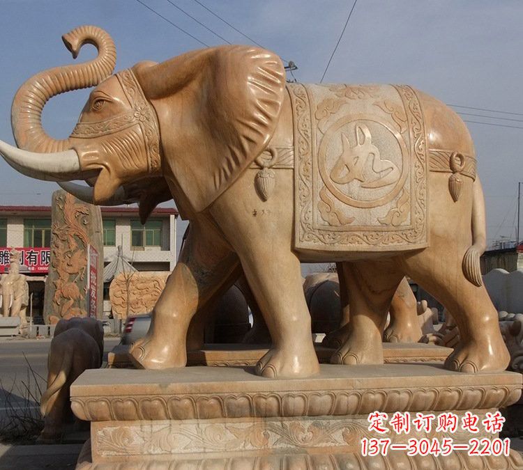 南阳晚霞红石雕如意大象