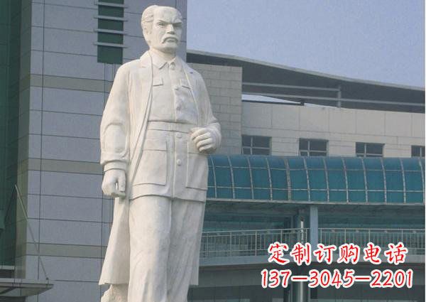 南阳西方名人白求恩石雕