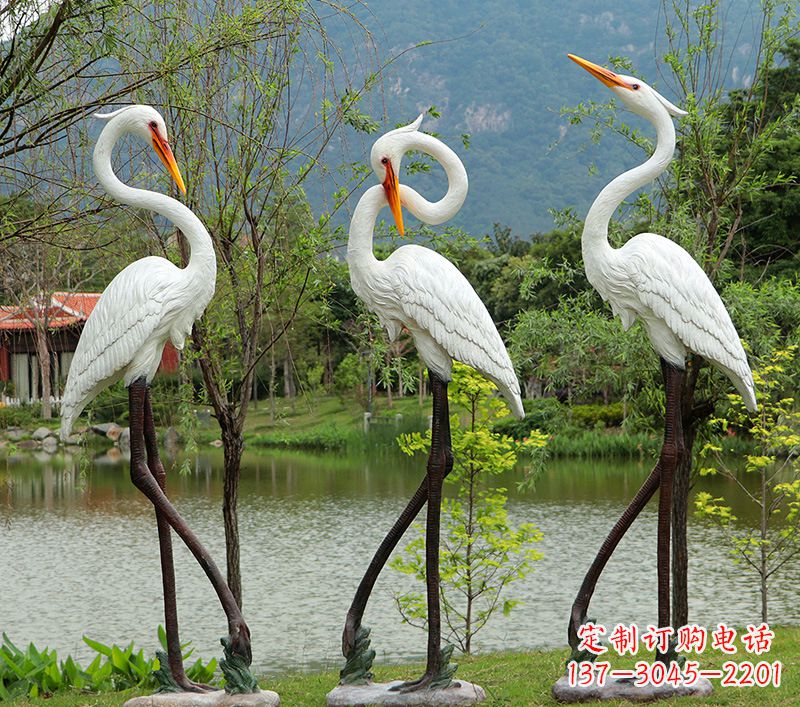 南阳仙鹤的雕塑