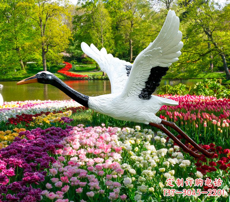 南阳仙鹤雕塑灯