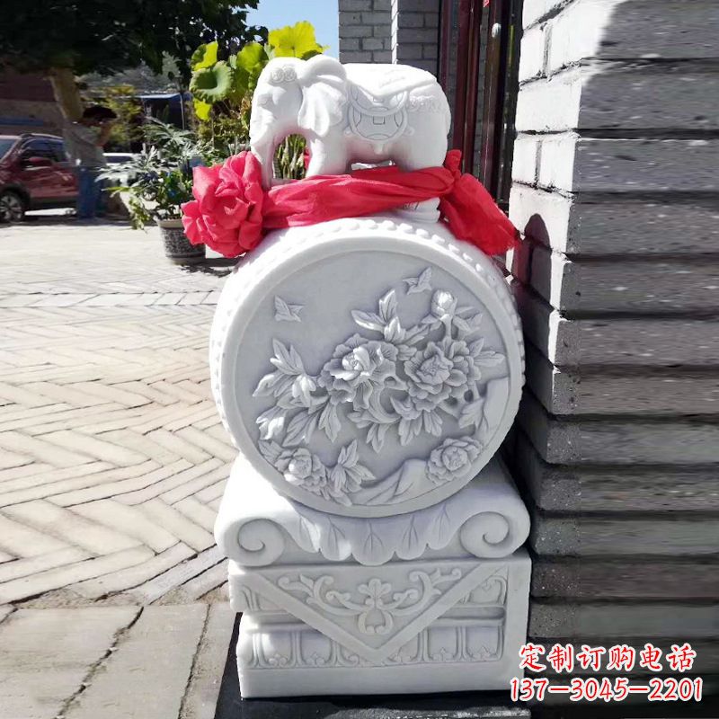 南阳仙鹤石雕门墩