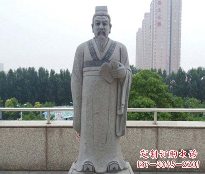南阳先秦法家代表人物商鞅石雕
