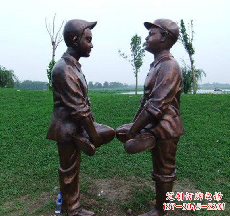 南阳小孩斗鸡铸铜雕塑