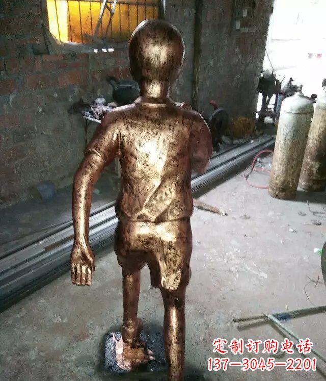 南阳小孩跑步公园人物铜雕 (2)