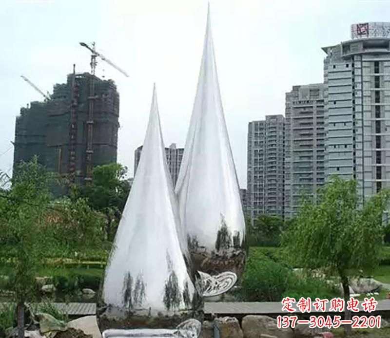 南阳小区不锈钢水滴雕塑