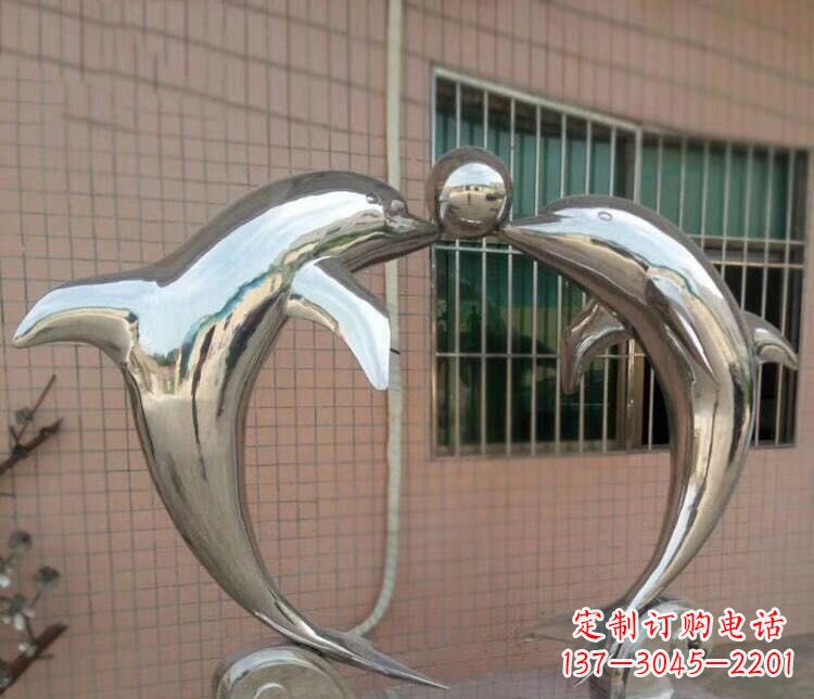 南阳校园不锈钢海豚顶球雕塑