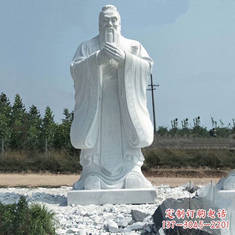 南阳校园孔子人物雕像