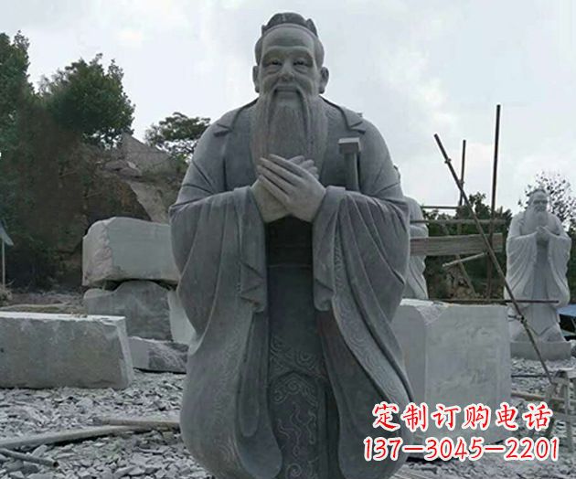南阳校园孔子人物石雕