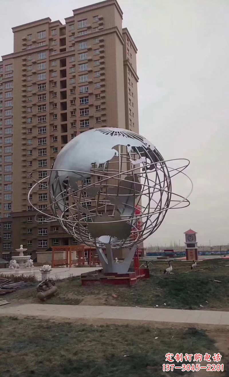 南阳校园镂空不锈钢地球仪雕塑