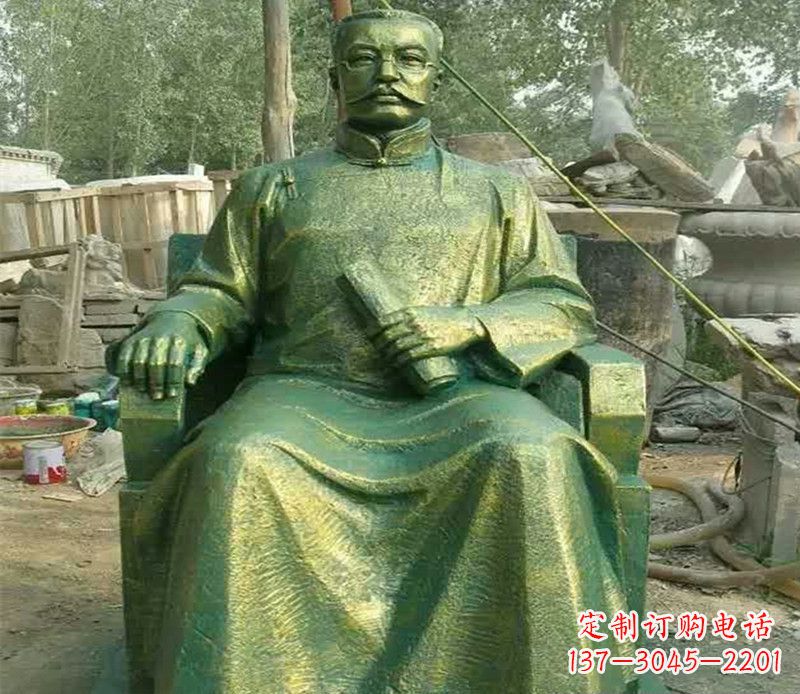 南阳校园名人李大钊铜雕