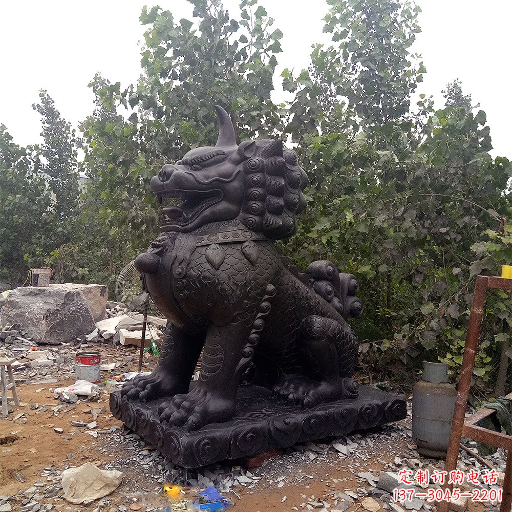南阳獬豸铸铜雕塑
