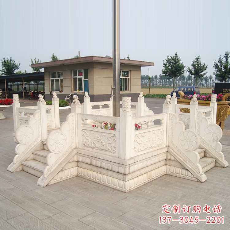 南阳学校校园芝麻白广场升旗台